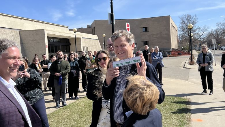 ‘James Ehnes Way’ celebrates lifelong BU connection for renowned violinist